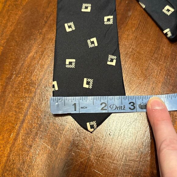 StringBeans Plus Vintage Black Narrow Tie Men’s 2.5” x 56” - Picture 4 of 5